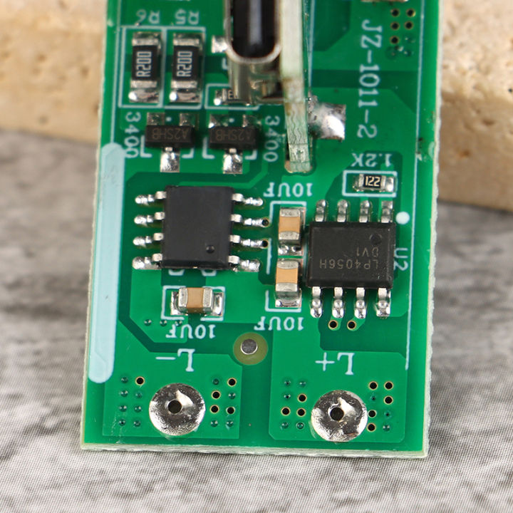 Flashlight%20Parts%20Switch%20Circuit%20Board%203.7V%20Type-C%20Micro%20USB%20Charging%20Port%20LED%20Driving%20Board%20With%20Charge%20Protection%20-%20Image%207