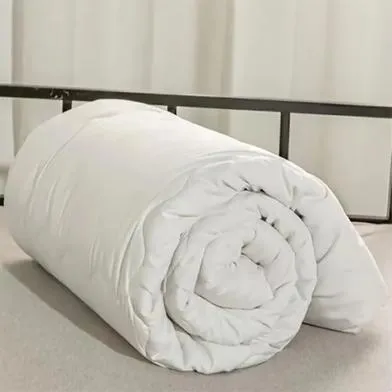 Lightweight%20&%20Cozy%20Noman%20Winter%20Comforter%20with%20Poly%20Filler%20-%20Image%203