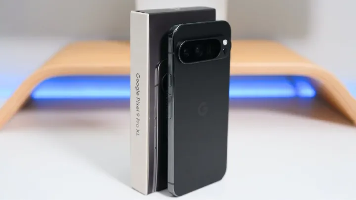 Google%20Pixel%209%20Pro%20XL%20(16GB%20RAM,%20128GB%20ROM)%20-%20Obsidian%20-%206.8"%20Super%20Actua%20Display%20-%205G%20Android%20Smartphone%20(Official%20Warranty)%20-%20Image%203