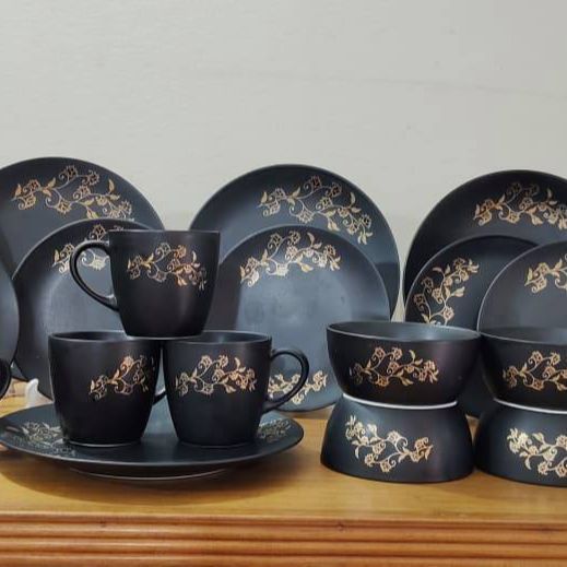 Black Gold Flower Dinner Set 24 Pcs - Main Image