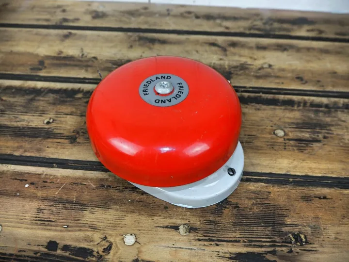 Industrial%20Electric%20Alarm%20Bell%20220%20Volt%20150mm%20/%206Inches%20Security%20Alarm%20Bell%20For%20School%20Home%20Factory%20Door%20Bell%20Or%20Multipurpose%20Alarm%20Bell%20-%20Image%202