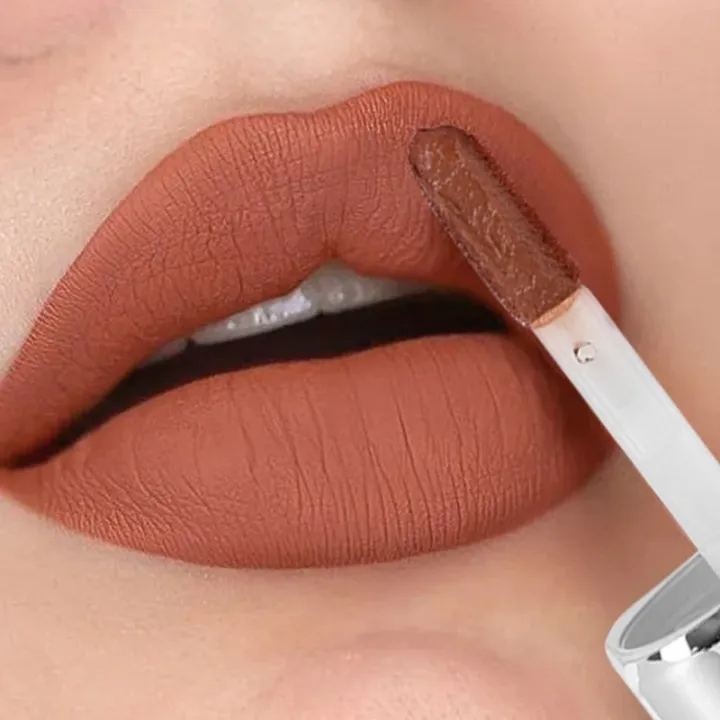 Realm%20of%20Light%20Lipstick%20Easy%20To%20Wear%20Matte%20Velvet%20Red%20Liquid%20Lipstick%20Waterproof%20Long%20Lasting%20Moisturizing%20Lip%20Mud%20-%20Image%205