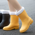 Women's Mid-Calf Rain Boots Warm with Velvet Work New Rubber Shoes Women's Waterproof Non-Slip Winter and Summer Rain Boots. 