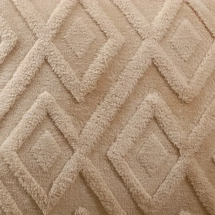 1pc%20Decorative%20Faux%20Wool%20Throw%20Pillow%20Covers%20Christmas%20Soft%20Plush%20Fuzzy%20Short%20Fleece%20Square%20Patterned%20Cushion%20Cases%20Solid%20Pillow%20-%20Image%205