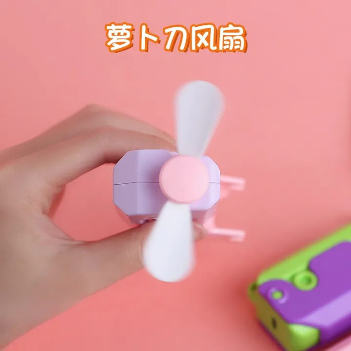 Radish%20knife%20small%20fan%20summer%20portable%20mini%20usb%20portable%20radish%20toy%20net%20red%20electric%20cooling%20handheld%20fan%20-%20Image%204