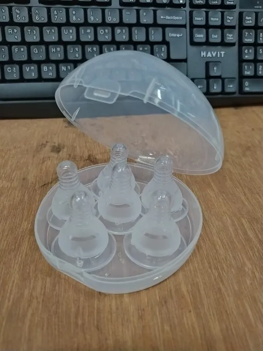 Baby%20Silicone%20Nipple%20Soft%20Silicone%20-6pcs%20With%20Box%20-%20Image%203