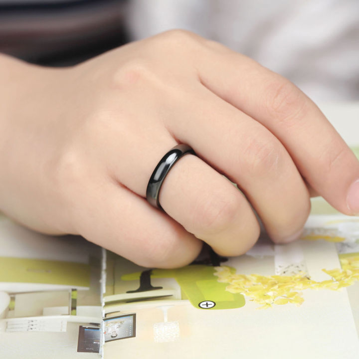 Black%20Fashionable%20Round%20Stainless%20Steel%20Finger%20Ring%20For%20Men%20-%20Image%204