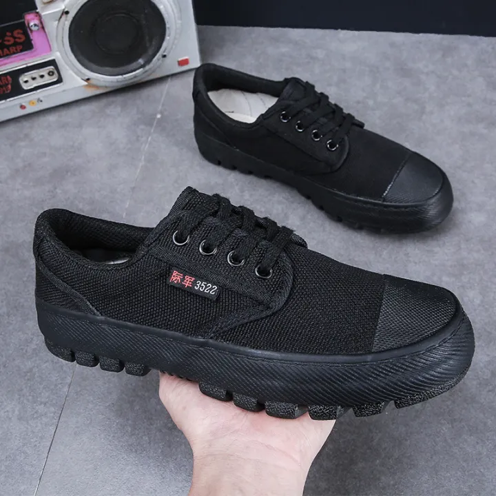 Thickened%20Liberation%20Shoes%20Men's%20Labor%20Protection%20Shoes%20Building%20Construction%20Site%20Shoes%202022%20New%20Rubber%20Shoes%20Wear-Resistant%20Non-Slip%20Breathable%20Canvas%20Shoes%20-%20Image%203