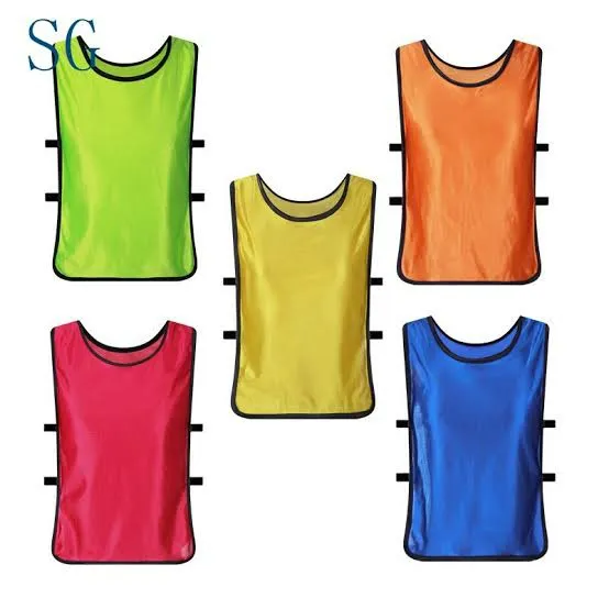 Enhance%20Your%20Soccer%20And%20Football%20Training%20Sessions%20With%20The%20Soccer%20&%20Football%20Training%20Vest%20Apron%20Providing%20Comfort%20-%20Training%20Gear%20Essential%20-%20Image%206