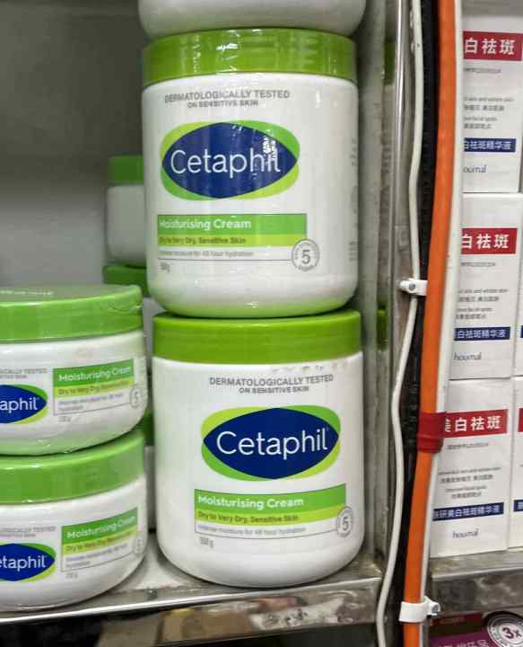 Cetaphil%20Moisturizing%20Cream%20Large%20Size%20500%20Ml%20Skin%20Care%20Product%20-%20Image%205
