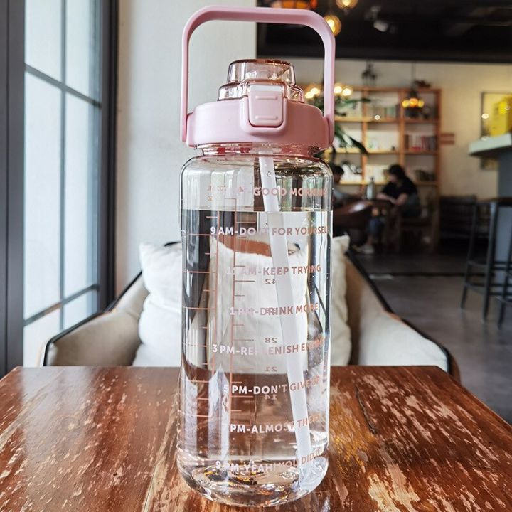 2L%20Water%20Bottle%20with%20Straw%20Female%20Jug%20Girls%20Portable%20Travel%20bottles%20Fitness%20Bike%20Cup%20Summer%20Cold%20Water%20Jug%20with%20Time%20Marker%20-%20Image%204