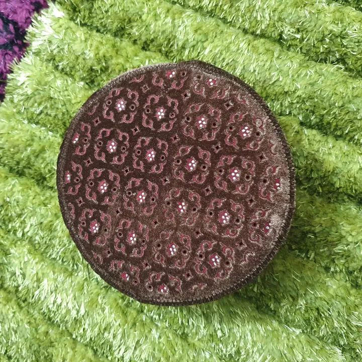 Beautiful%20Design%20Islamic%20Items%20New%20Velvet%20Topi%20For%20Men%20%7C%7C%20Unique%20Design%20Cap%20%7C%7C%20Cap%20For%20Men%20%7C%7C%20Hat%20For%20Men%20-%20Image%205