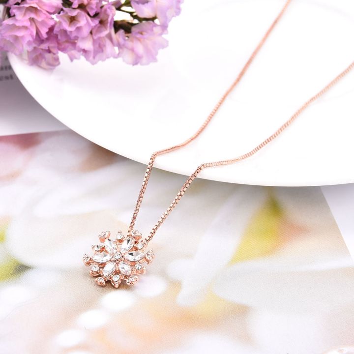 Trendy%20Korean%20Style%20Snowflake%20Flower%20Pendant%20Necklaces%20for%20Girls%20Simple%20Stylish/%20Ladies%20Chain%20Choker%20Jewelry%20Necklace%20for%20Women%20New%20Collection%20-%20Image%209