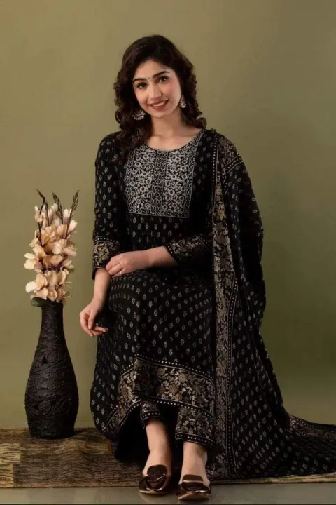 Unstitched%20Exclusive,%20Fashionable,%20Stylish%20and%20Comfortable,%20High%20Quality%20Three%20Piece%20for%20Women,%20Three%20Piece%20%5B3%20Piece%5D,%20new%20dress%20collection%20for%20women,%20Skin%20Print%20Cotton%20Three%20Piece%20For%20Women%20-%20Image%204