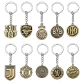 Football Club Team Logo Metal Keychain Keyholder Car Keyring Pendant Real Madrid Ac Milan Barcelona Football Club Souvenir Keychain for Football Soccer Fans.