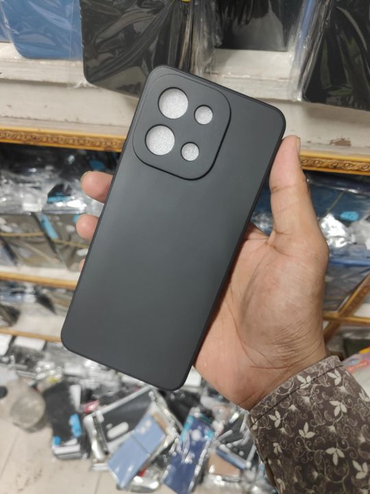 For%20vivo%20Y28%204G%20Luxury%20Shockproof%20Liquid%20Silicone%20Phone%20Case%20Back%20Cover%20-%20Image%204