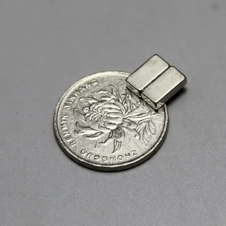 High-Quality%20Mini%20Rare%20Earth%20Neodymium%20Block%20Magnet%2010x5x3mm%20for%20DIY%20and%20Office%20Use%20-%20Image%204