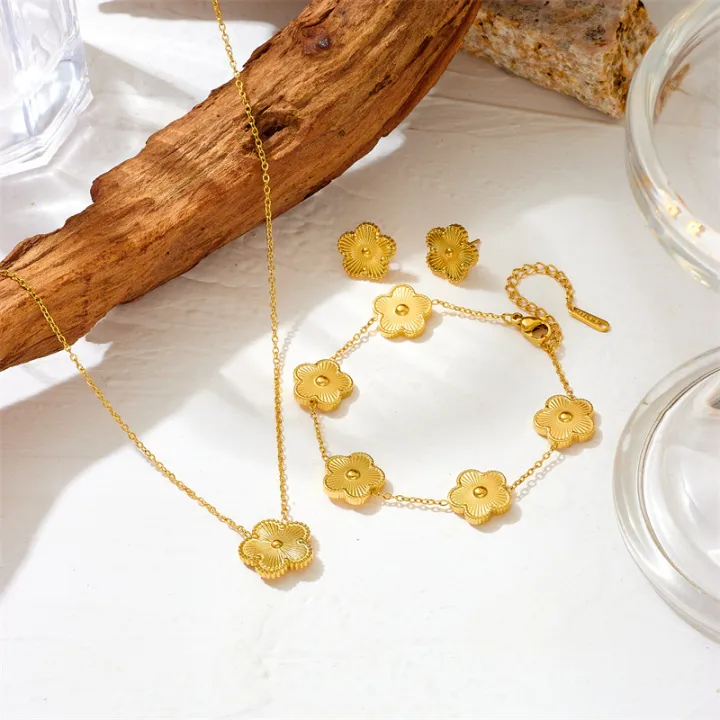 New%20Fashion%203Pcs/Set%20Non%20Tarnish%2018K%20Gold%20Plated%20Stainless%20Steel%20Clover%20Earrings%20Bracelet%20Necklace%20Jewelry%20Set%20For%20Women%20-%20Image%206