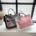 （NEW） Women 2024Tote Bag Fashion Printing Pu Leather Large Handbag For Birthday Gifts. 