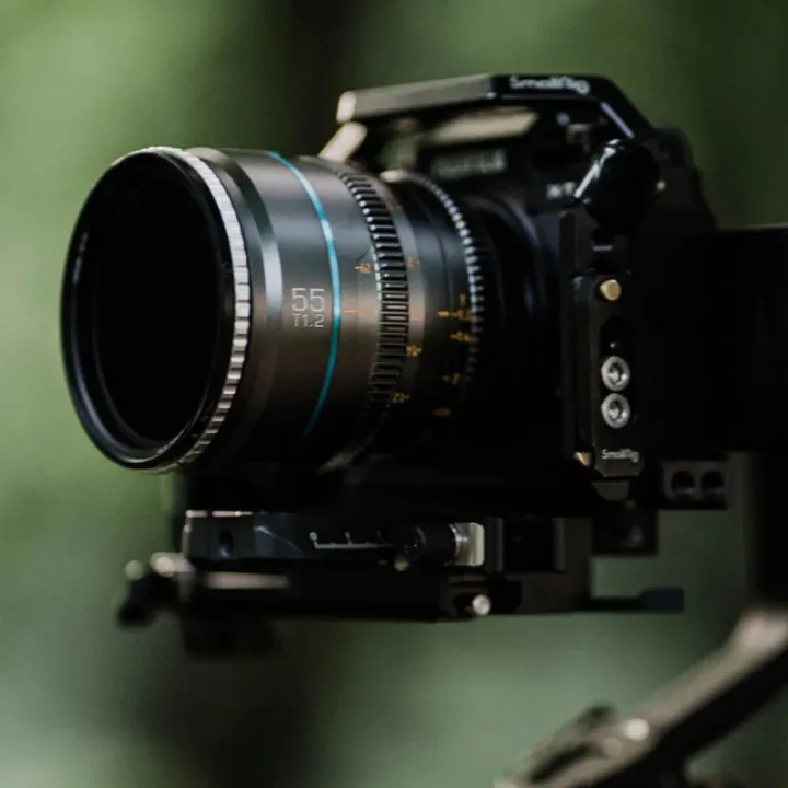 Sirui%20night%20Walker%2024mm%2035mm%2055mm%20t1.2%20S35%20cine%20lens%20for%20Sony%20e%20Fuji%20X%20canon%20RF%20red%20Komodo%20RF%20LUMIX%20MFT%20M4/3%20mount%20cameras%20-%20Image%203