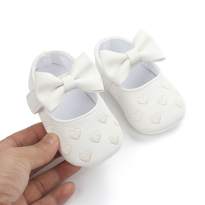 0-1%20year%20old%20one%20heart%20toddler%20shoes,%20with%20soft%20soles,%20baby%20shoes%20-%20Image%206