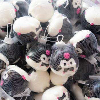 Hello%20kitty%20Melody%20Kuromi%20purple%20Black%20Kuromi%20Little%20Yellow%20Dog%20Little%20white%20dog%20Shin%20Chan%20SpongeBob%20Patrick%20Pink%20Bear%20Egg%20Fox%20Salute%20Frog%20Hello%20Kitty%20Melody%20Stiffer%20Sawui%20turtle%20Squeeze%20doll%20Stress%20Relief%20Squeeze%20Children's%20Toy%20-%20Image%204