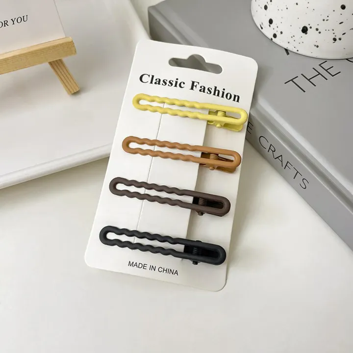 Stylish%204%20Piece%20Hair%20Clip%20Hair%20Accessories%20For%20Women%20And%20Children%20Imported%20From%20China%20-%20Image%202