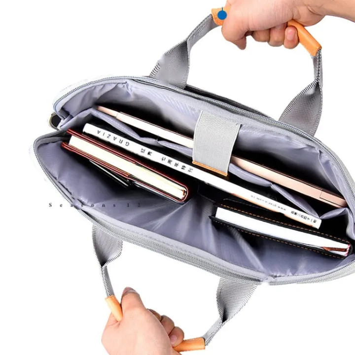 WIWU%20Pioneer%20Shoulder%20Exclusive%20Designed%20for%20Laptop/Nootbook/Macbook%20Air%2014%20inch%20-%20Image%203