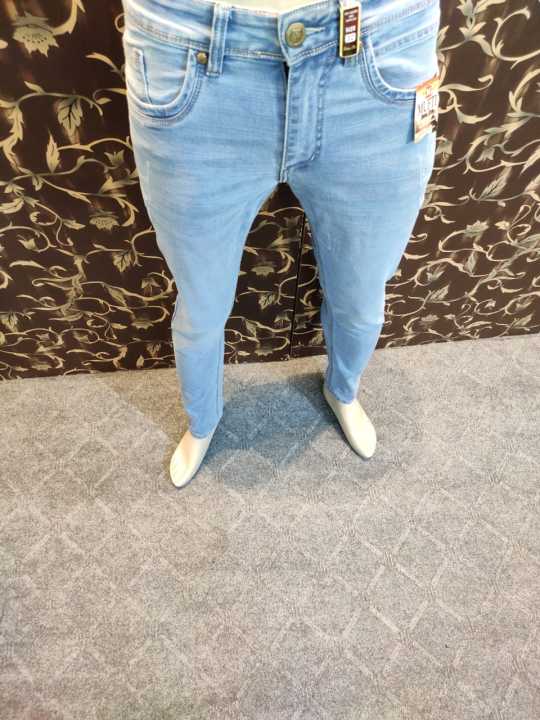 Bleach%20Wash%20Jeans%20-%20Image%204