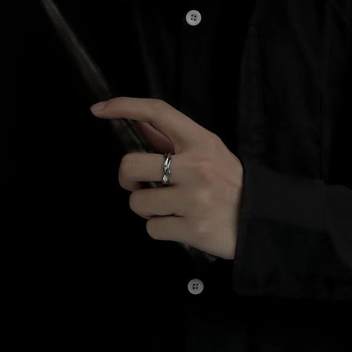 Mobius%20ring,%20endless%20ring,%20men's%20trend,%20personality,%20single%20ring,%20high-end%20ins,%20niche%20design,%20light%20luxury,%20opening%20-%20Image%202