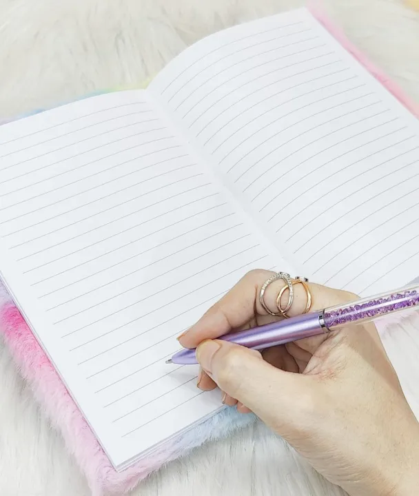 1ps%20Diamond%20Pen%20For%20Kids,%20Stylish%20Pen%20School,%20design%20Pen%20Birthday%20Gifts%20(Shipped%20any%201%20color)%20-%20Image%204