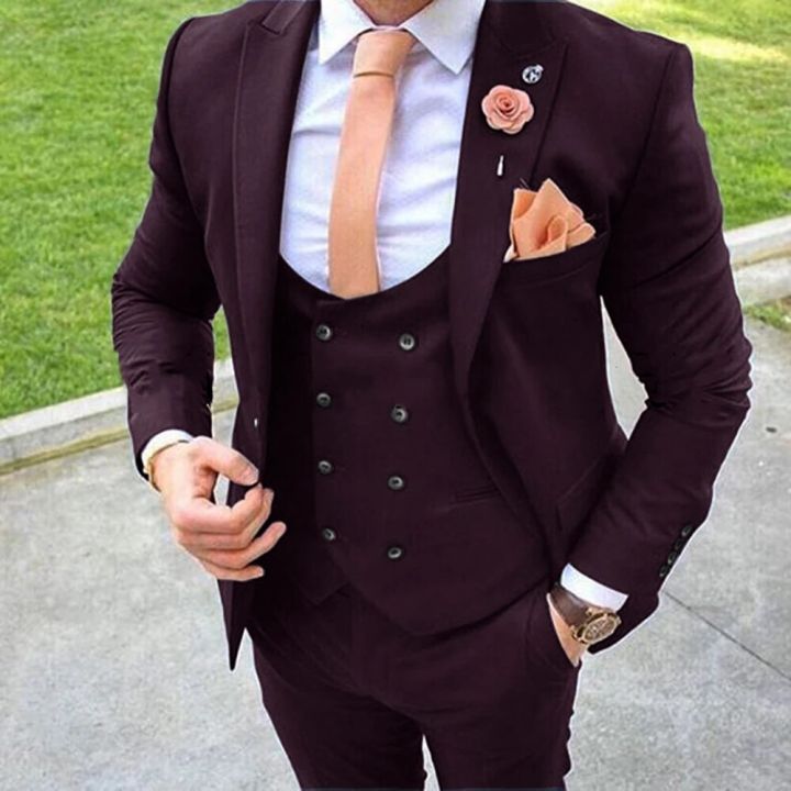 New%20Tailor%20Made%20Peak%20Lapel%20Burgundy%20Men%20Suits%202022%20Slim%20Fit%20Groom%20Tuxedo%203%20Piece%20Male%20Blazer%20+Pant+Vest%20Costume%20Homme%20Mariage%20-%20Image%203