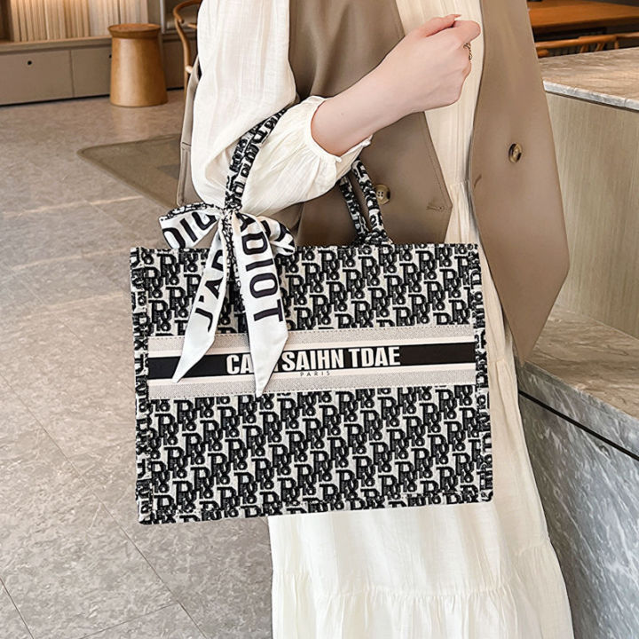 DIR%20Name%20Logo%20Embroidery%20Luxury%20Canvas%20Tote%20Bag%20for%20Women%20High%20Quality%20Ladies%20Designer%20Purse%20Customized%20Handbags%20Travelling%20Bag%20-%20Image%203
