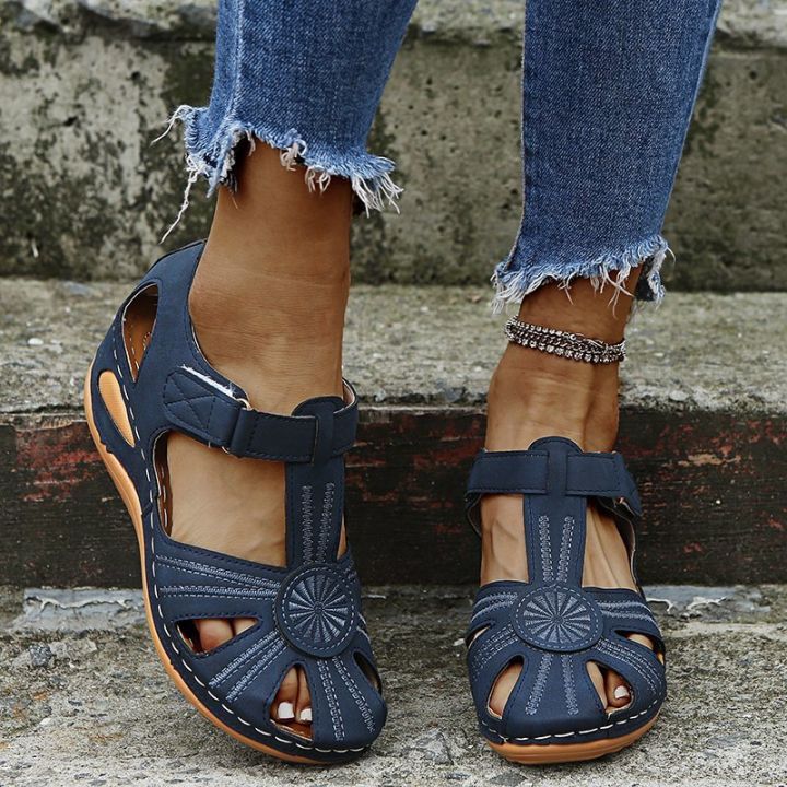 Cross border plus size women's shoes 2020 spring European and American style wedge heel cut-out women's sandals Amazon new beach sandals