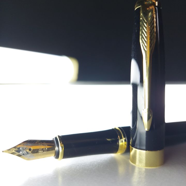 Fountain Pen Black Gold Smooth Writing Signature Gift Pen