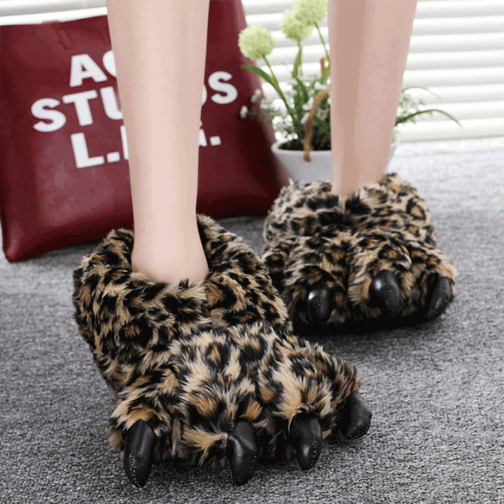 Animals%20Beast%20Claw%20Shoes%20Slides%20for%20Men%20Fun%20Chunky%20Fuzzy%20Slippers%20Male%20Plush%20Warm%20Bear%20Paw%20Lovers%20Funny%20slippers%20-%20Image%203