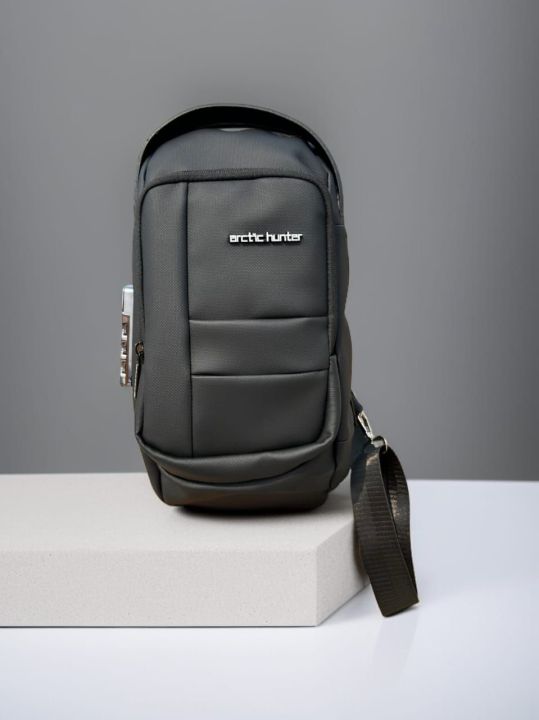 Arctic%20Hunter%202025%20New%20Chest%20Bag%20Anti%20Theft%20Small%20Sling%20Bag%20Men%20Shoulder%20Sling%20Bag%20Women%20-%20Image%202