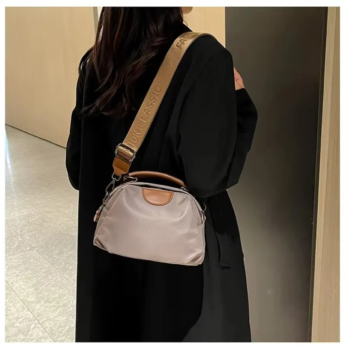 New%20Portable%20Nylon%20Cloth%20with%20Cowhide%20Shoulder%20Bag%20-%20Image%207