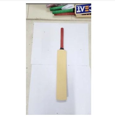 white%20cricket%20bat%20-%20Image%202