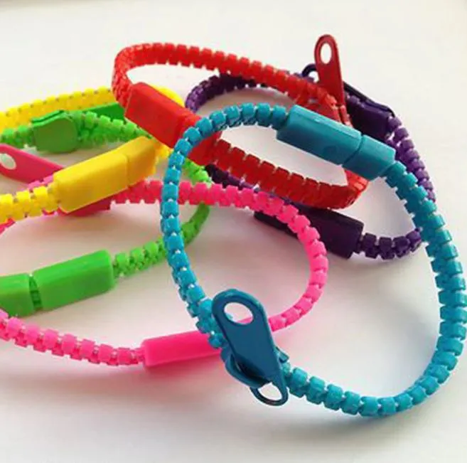 Zipper%20Fidget%20Bracelets%20For%20Man%20&%20Women%20-%20Image%205