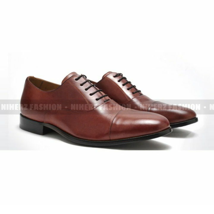 Premium Leather Shoe Lace-Up Formal Oxford Dress Shoes With A Breathable Naturally Lining And Durable Non-Slip Rubber Sole (Socks Free)