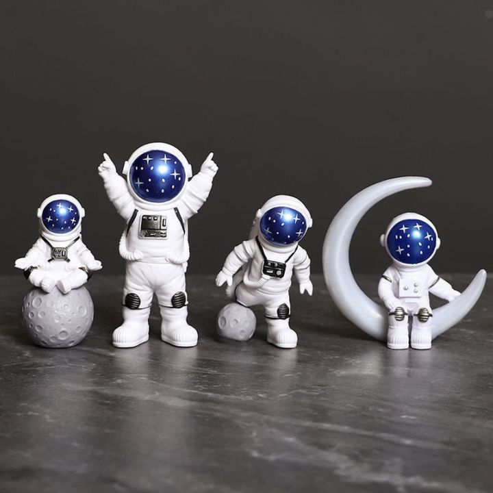 1pc%20Resin%20Astronaut%20Figure%20Statue%20Figurine%20Spaceman%20Sculpture%20Educational%20Toys%20Desktop%20Home%20Decoration%20Astronaut%20Model%20Kids%20Gift%20-%20Image%203