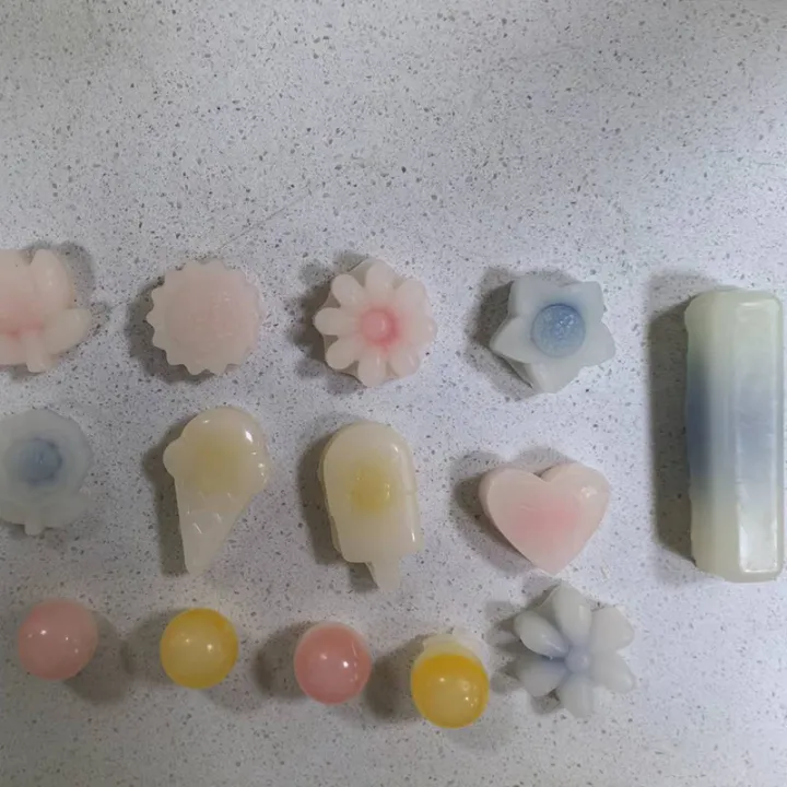 Internet%20celebrity%20wax%20bottles,%20sugar%20wax%20sticks,%20spicy%20skin,%20live%20broadcast,%20chewing,%20voice-controlled%20sandwich%20wax%20bottles,%20candy%20snacks,%20wax%20flat,%20edible%20honey%20-%20Image%208