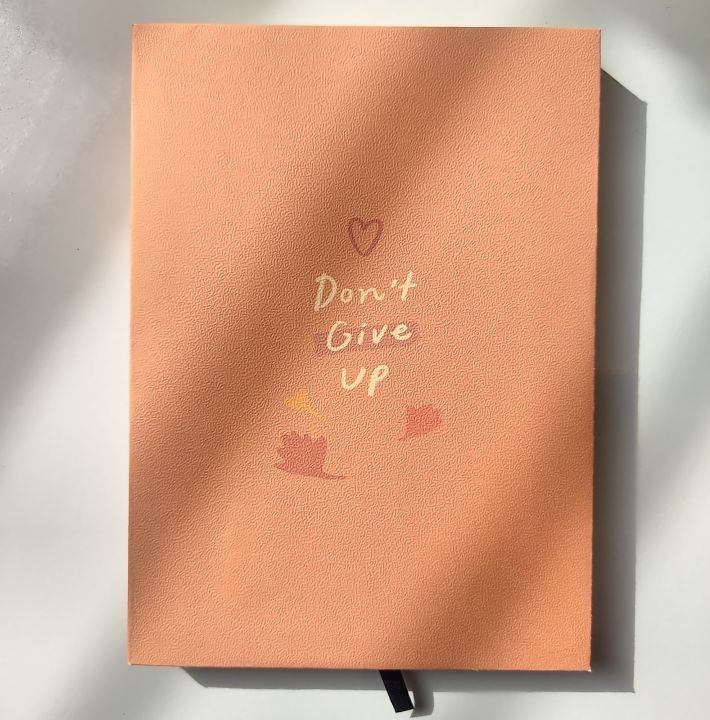 Don't%20give%20up%20design%20Notebook%20for%20journaling/art/write%20(19cm/14cm%20size,%20120%20pages)%20-%20Image%206