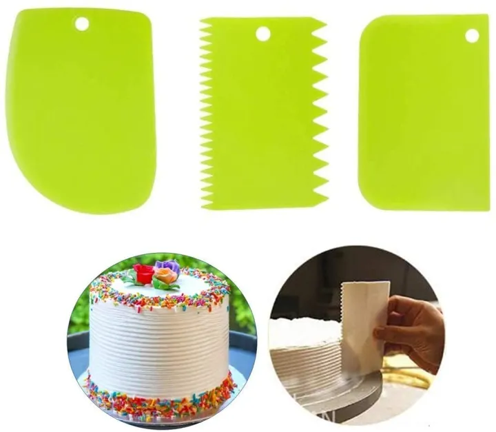 Cake%20Decorating%20Turntable%20Combo%20Pack:%20Enhance%20Your%20Baking%20Experience%20With%20Essential%20Tools%20-%20Image%205