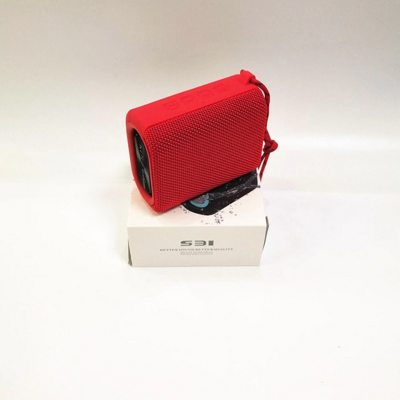 KOLEER%20S31%20Portable%20Wireless%20Bluetooth%20Speaker%20Extra%20Bass%20IPX7%20Waterproof%20-%20Image%205