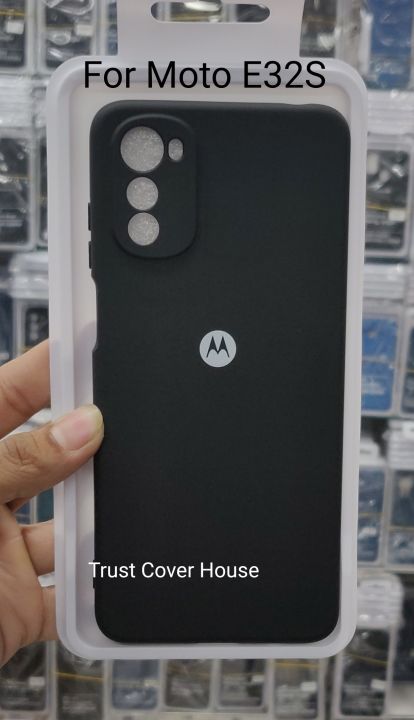 For%20Motorola%20Moto%20E32S%20%20Silky%20And%20Finishing%20%20%20With%20Camera%20Production%20Soft%20Silicone%20%20Cover%20-%20Image%202