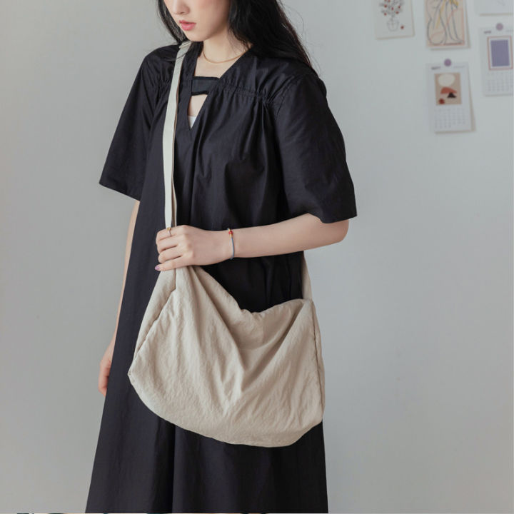 Pleated soft cloth bag women's crossbody bag Japanese canvas bag student class bag large capacity simple cloth bag shoulder bag tide