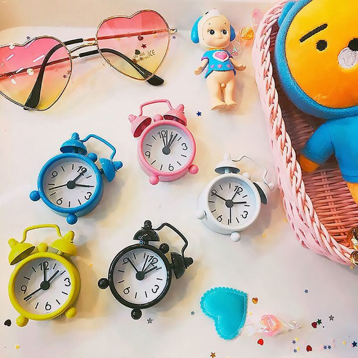 Nordic%20Mini%20Alarm%20Clock%20Creative%20Pointer%20Table%20Clock%20Round%20Bedside%20Clocks%20Best%20Desktop%20Decor%20-%20Image%205