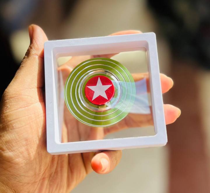 %E2%80%9CCaptain%20America%20Shield%20Spinner%20Toy%20%E2%80%93%20Stress%20Relief%20Fidget%20Spinner%E2%80%9D%20-%20Image%202